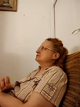 Snapshot of She-devilx chatting on 31, 5, 2026 She-devilx online show from 31, 5, 2026