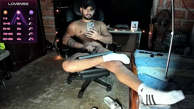 Snapshot of Imperion_king chatting on 3, 1, 2025 Imperion king online show from 3, 1, 2025