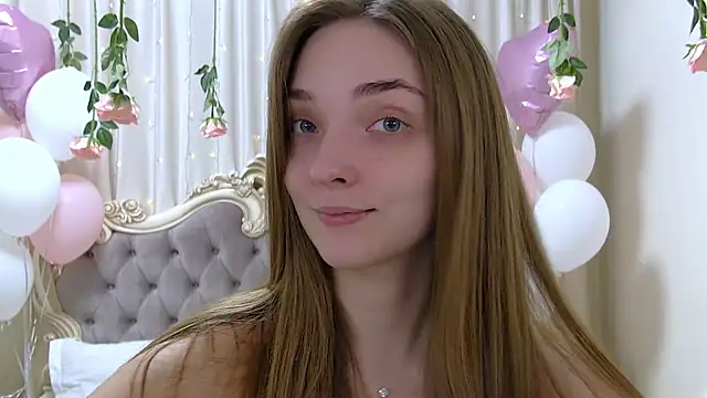 VirginieCruz online show from 23, 2, 2025