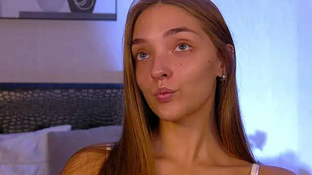 VirginieCruz online show from 22, 9, 2025