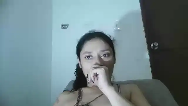 Snapshot of TamaraNauthy chatting on 1, 3, 2025 TamaraNauthy online show from 1, 3, 2025