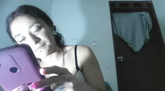 Snapshot of TamaraNauthy chatting on 15, 3, 2025 TamaraNauthy online show from 15, 3, 2025