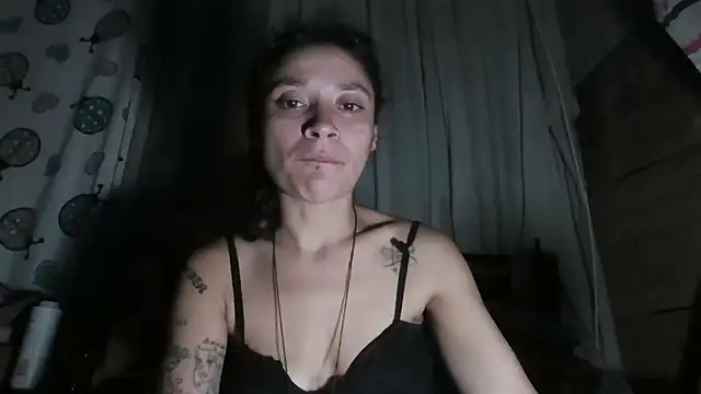 Snapshot of TamaraNauthy chatting on 28, 11, 2025 TamaraNauthy online show from 28, 11, 2025