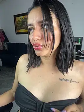 Snapshot of Lucia-Candy chatting on 25, 1, 2025 Lucia-Candy online show from 25, 1, 2025