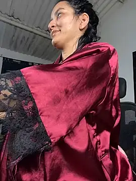 Snapshot of Lucia-Candy chatting on 15, 2, 2025 Lucia-Candy online show from 15, 2, 2025