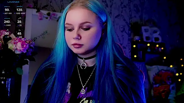 Moon Valkyrie online show from 12, 2, 2025