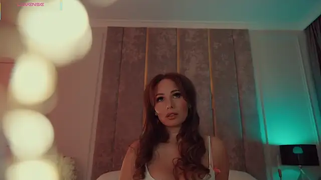 Snapshot of MilaDYstarlight chatting on 26, 9, 2025 MilaDYstarlight online show from 26, 9, 2025