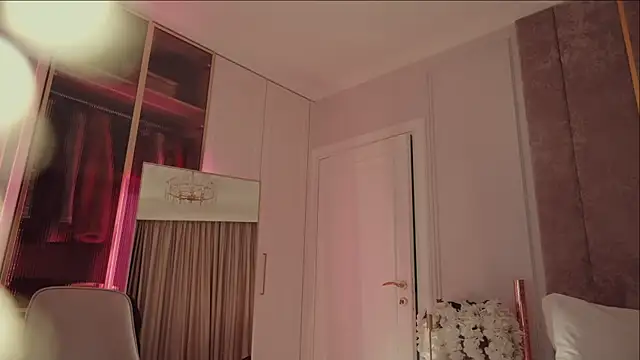 MilaDYstarlight online show from 17, 1, 2026