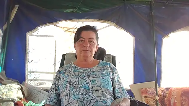 GypsiQueen2 online show from 20, 9, 2025