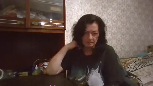 GypsiQueen2 online show from 9, 10, 2025