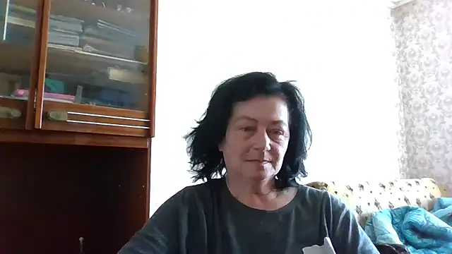 GypsiQueen2 online show from 25, 4, 2026