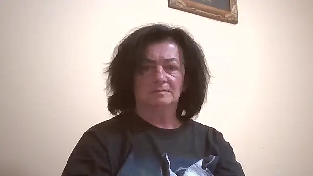 Snapshot of GypsiQueen2 chatting on 6, 5, 2026 GypsiQueen2 online show from 6, 5, 2026