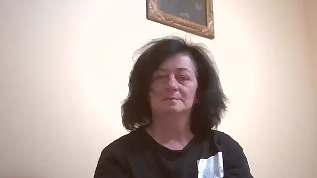 Snapshot of GypsiQueen2 chatting on 10, 5, 2026 GypsiQueen2 online show from 10, 5, 2026