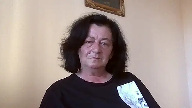 Snapshot of GypsiQueen2 chatting on 8, 6, 2026 GypsiQueen2 online show from 8, 6, 2026