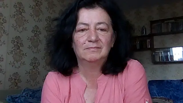 GypsiQueen2 online show from 28, 7, 2026