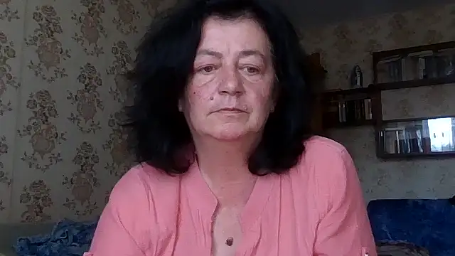 GypsiQueen2 online show from 28, 7, 2026