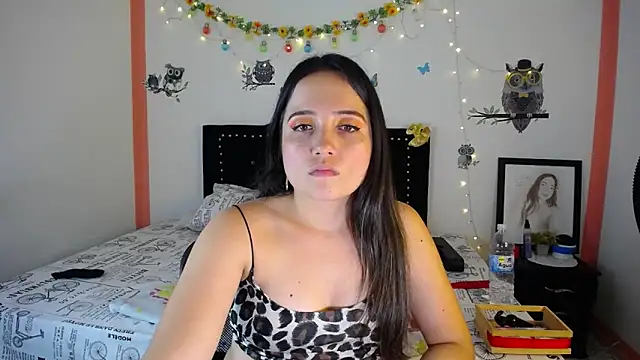 naughty girl 4u online show from 31, 1, 2025