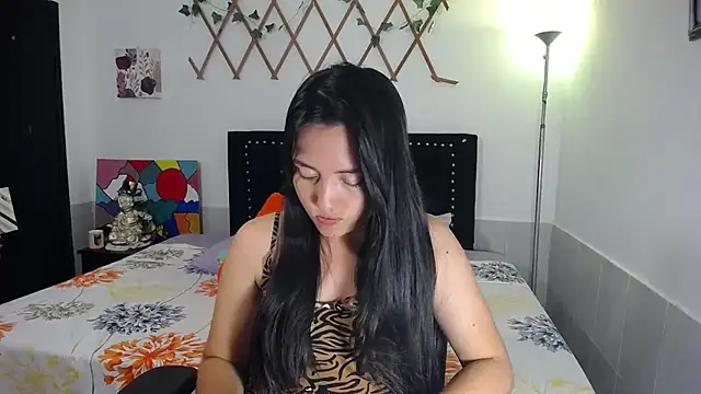 naughty girl 4u online show from 6, 5, 2026