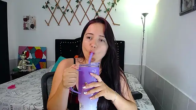 naughty girl 4u online show from 29, 6, 2026