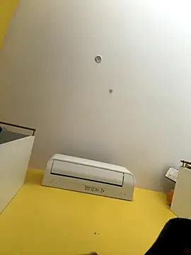 juniiorre online show from 3, 10, 2025