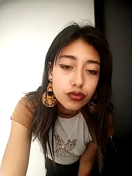 Scarlet wd18 online show from 12, 3, 2025