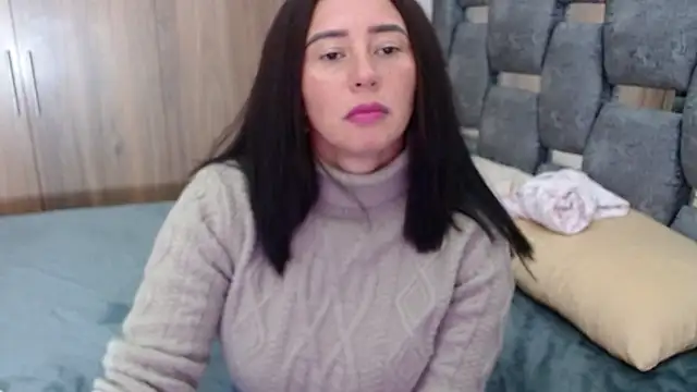 sara hott 1 online show from 5, 3, 2025