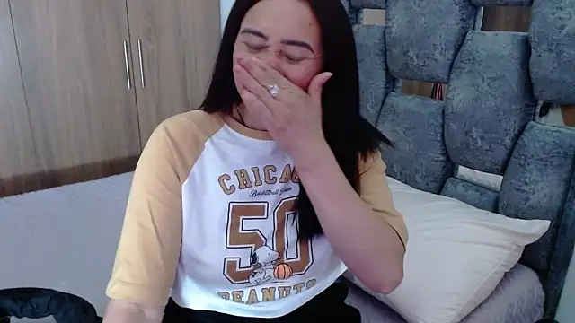 sara hott 1 online show from 21, 3, 2025