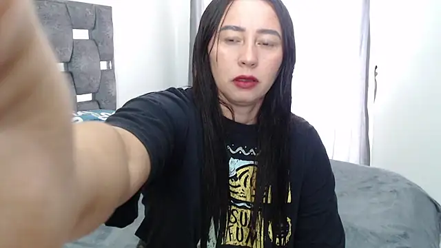 Snapshot of sara_hott_1 chatting on 13, 5, 2026 sara hott 1 online show from 13, 5, 2026