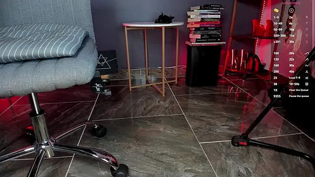 Snapshot of goddessalice chatting on 24, 10, 2025 goddessalice online show from 24, 10, 2025