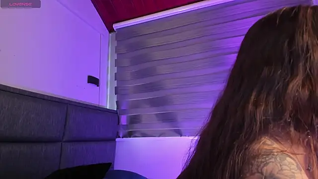 MERIDA TAYLOR online show from 26, 2, 2025