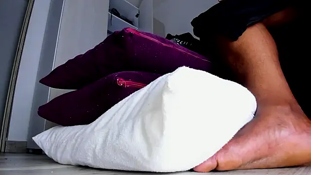 Skarleth69 online show from 16, 2, 2026