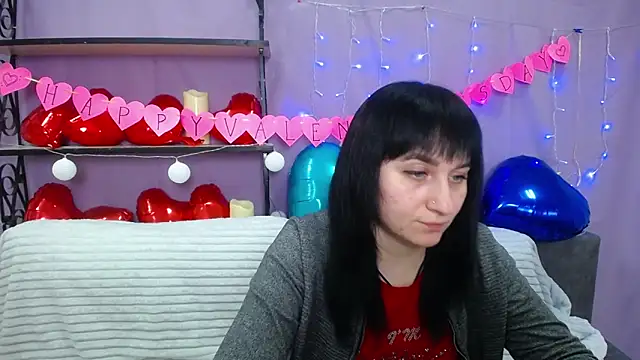 NinaFlawlees online show from 1, 2, 2025