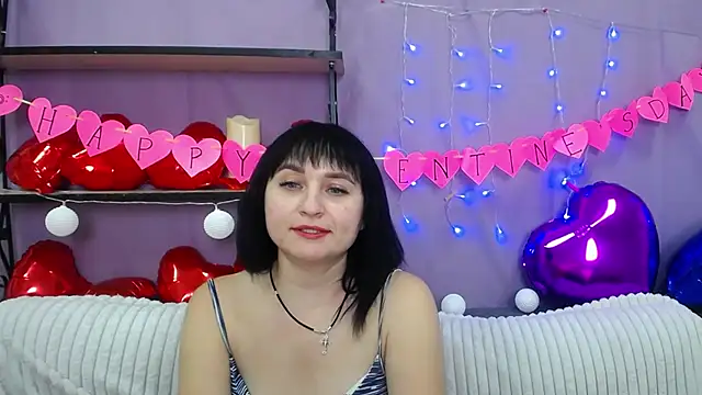 NinaFlawlees online show from 2, 2, 2025