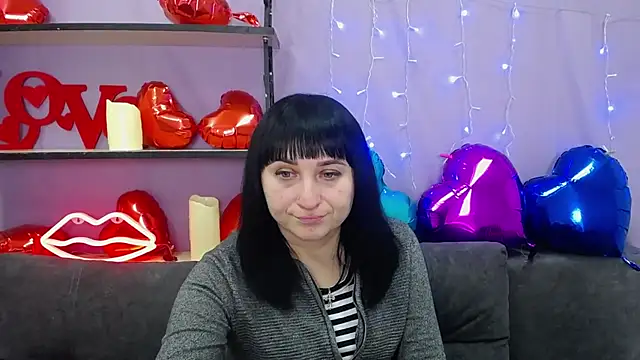 NinaFlawlees online show from 1, 3, 2025