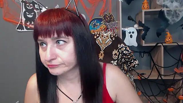 NinaFlawlees online show from 30, 10, 2025