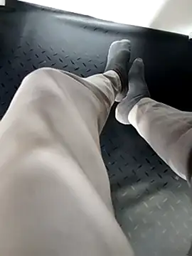 robinsan1010 online show from 10, 3, 2025