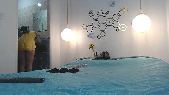 adriscute online show from 9, 3, 2025