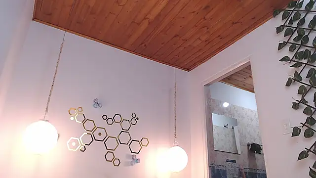 adriscute online show from 17, 3, 2025