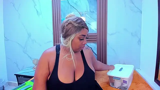 HannyMansonh online show from 20, 2, 2025