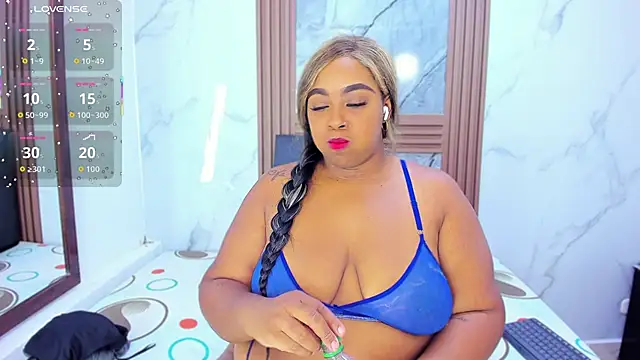 Snapshot of HannyMansonh chatting on 23, 12, 2025 HannyMansonh online show from 23, 12, 2025