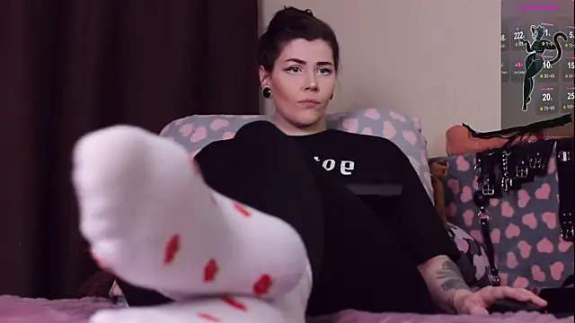 Snapshot of Luna_Blake chatting on 5, 12, 2024 Luna Blake online show from 5, 12, 2024