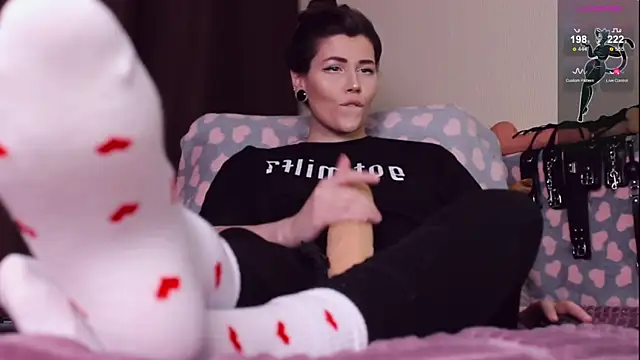 Snapshot of Luna_Blake chatting on 8, 12, 2024 Luna Blake online show from 8, 12, 2024