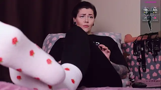 Snapshot of Luna_Blake chatting on 11, 12, 2024 Luna Blake online show from 11, 12, 2024