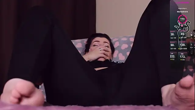 Snapshot of Luna_Blake chatting on 18, 12, 2024 Luna Blake online show from 18, 12, 2024