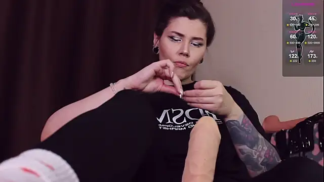 Snapshot of Luna_Blake chatting on 6, 2, 2025 Luna Blake online show from 6, 2, 2025