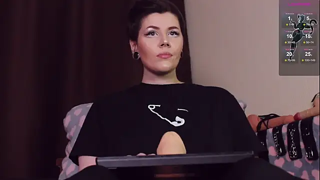 Snapshot of Luna_Blake chatting on 9, 2, 2025 Luna Blake online show from 9, 2, 2025