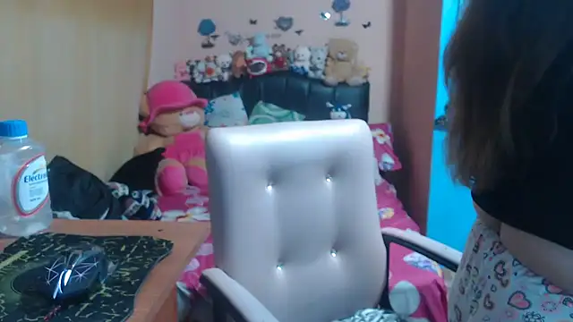 milfeddy  online show from 14, 3, 2026