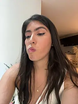 Gaby zahir  online show from 1, 2, 2025