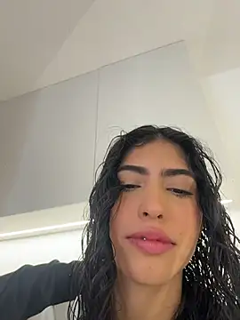 Gaby zahir  online show from 18, 11, 2025