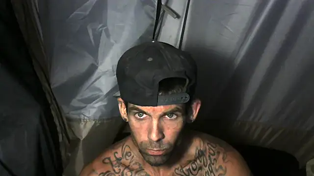 prettyboytatted69 online show from 8, 4, 2026